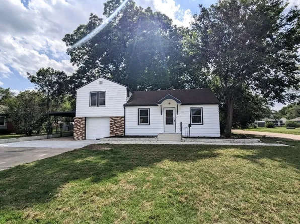 1701 S Millwood St, Wichita, KS 67213