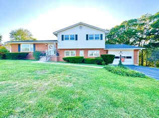 1714 Forest Hill Ave, Clifton Forge, VA 24422
