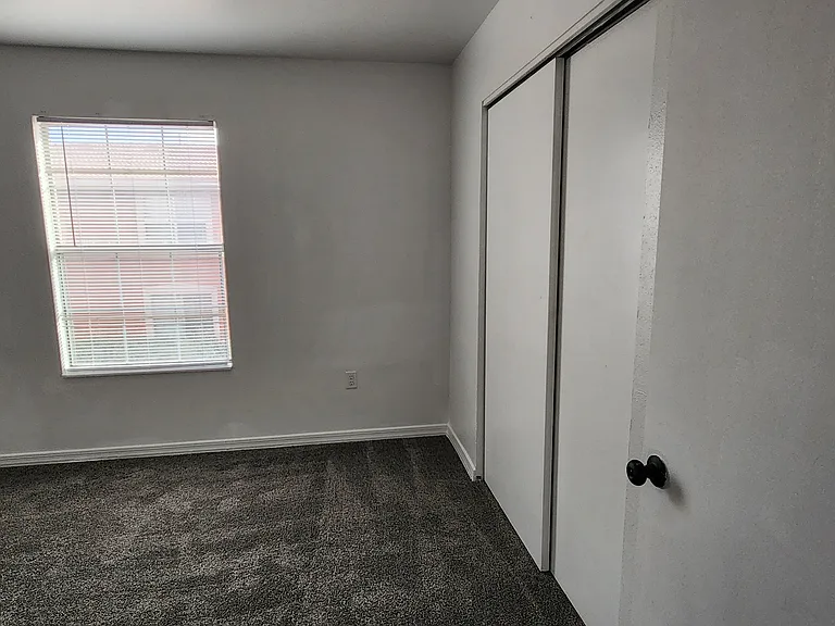 Vermillion View — Photo 33