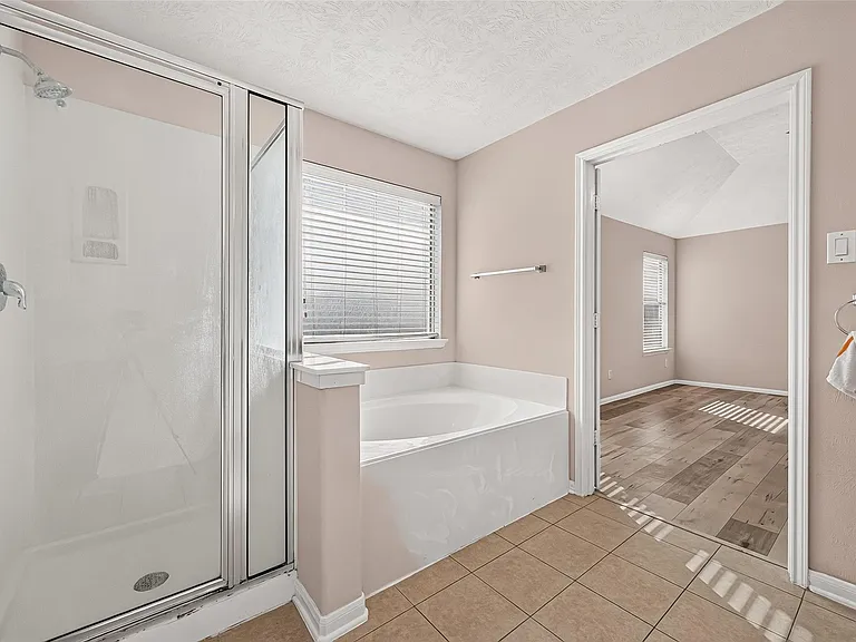 24722 Garnet Shadow Ln — Photo 35