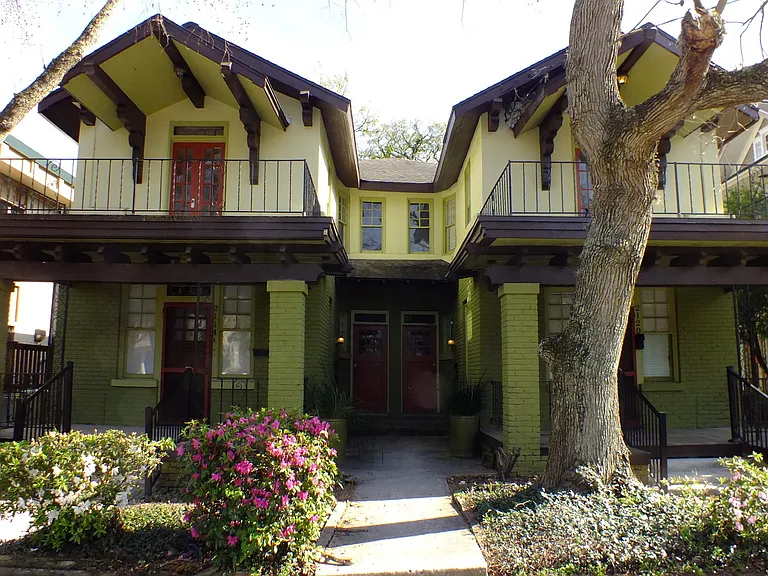 2120 Herschel St #A — Photo 2