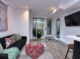 703 Markham St #B, Toronto, ON M6G 2M2
