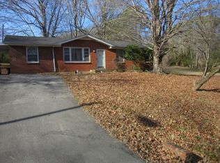 2068 Shelby Dr, Clarksville, TN