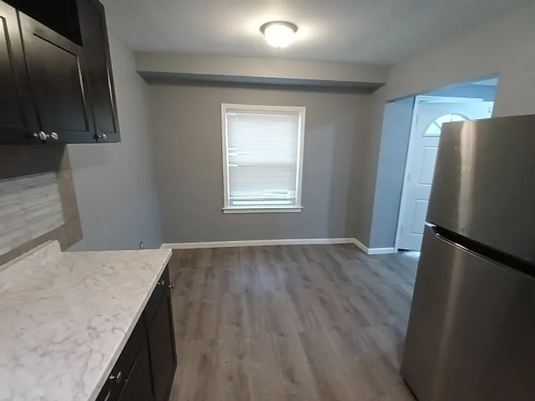 10177 Boleyn St — Photo 7