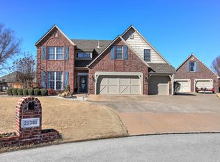 21381 E 105th St S, Broken Arrow, OK 74014