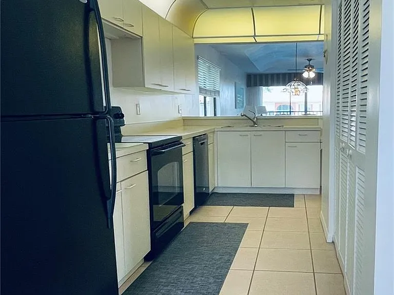 4410 Chantelle Dr #201H — Photo 19