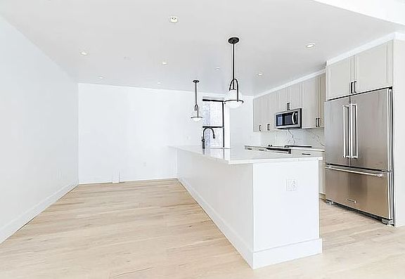 4th image of 230 W 97th St APT 7B