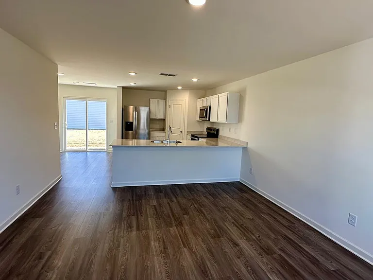 486 Grand Magnolia St — Photo 5