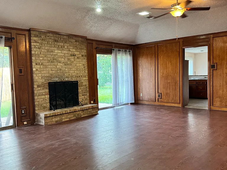318 Candlewood Pl — Photo 4
