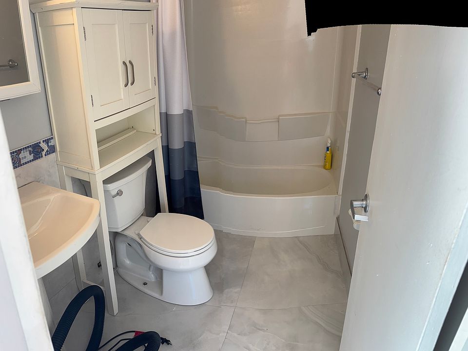 2nd image of 4633 Bougainvilla Dr #1