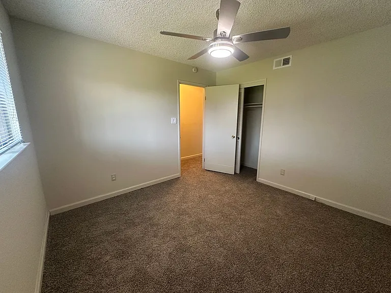 9206 Thilow Dr — Photo 14