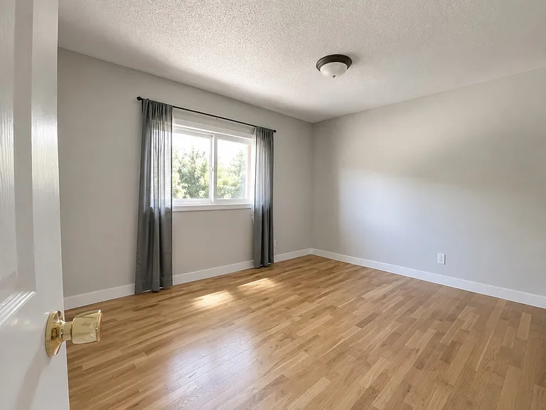 3345 Barbara Cir — Photo 5
