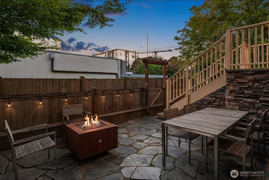 3 bed, 1669 sqft, $5,150 — Photo 2
