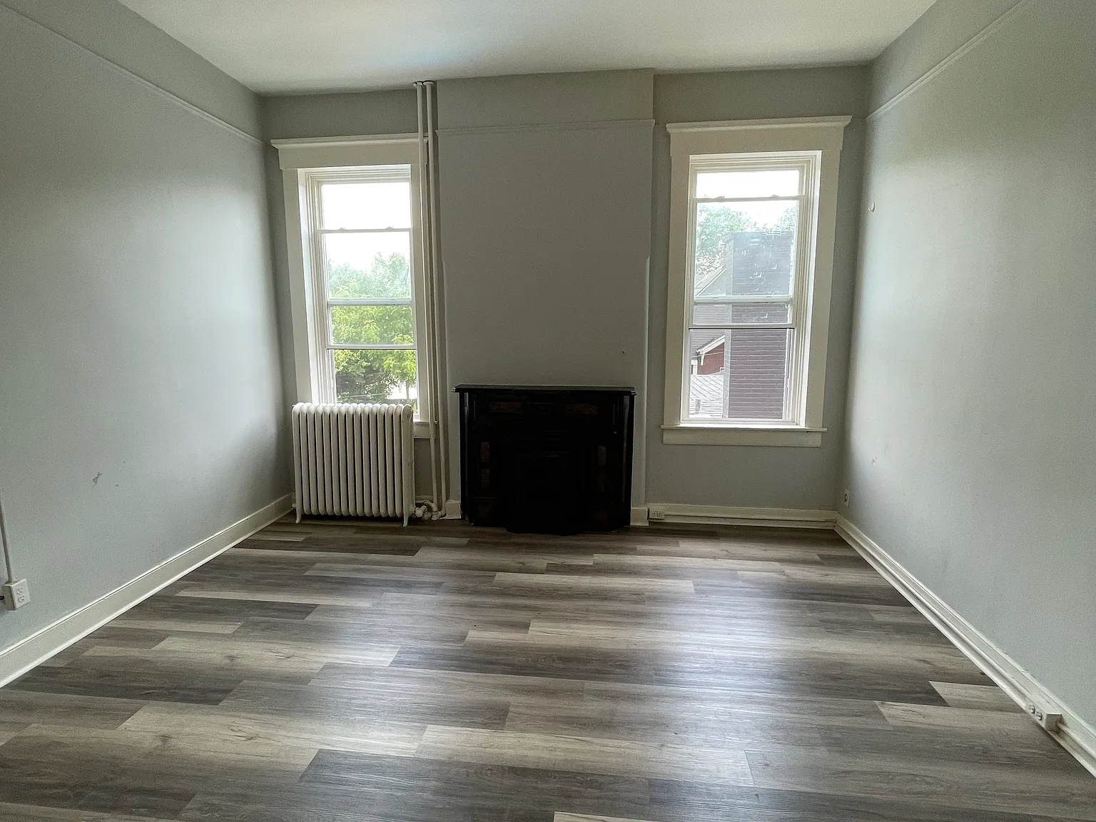 1731 Edenside Ave — Photo 3