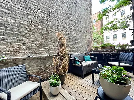 Rented by (Legacy) NY Quality Living Uptown | media 10