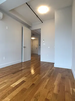 Rented by City Vista Inc | media 27