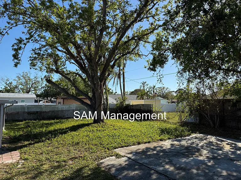 2830 Bucida Dr — Photo 25