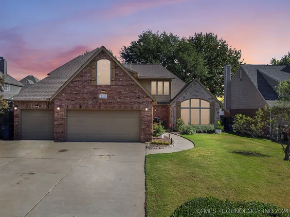 9215 S Braden Pl, Tulsa, OK 74137