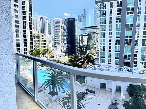 4th image of 1050 Brickell Ave APT 1714
