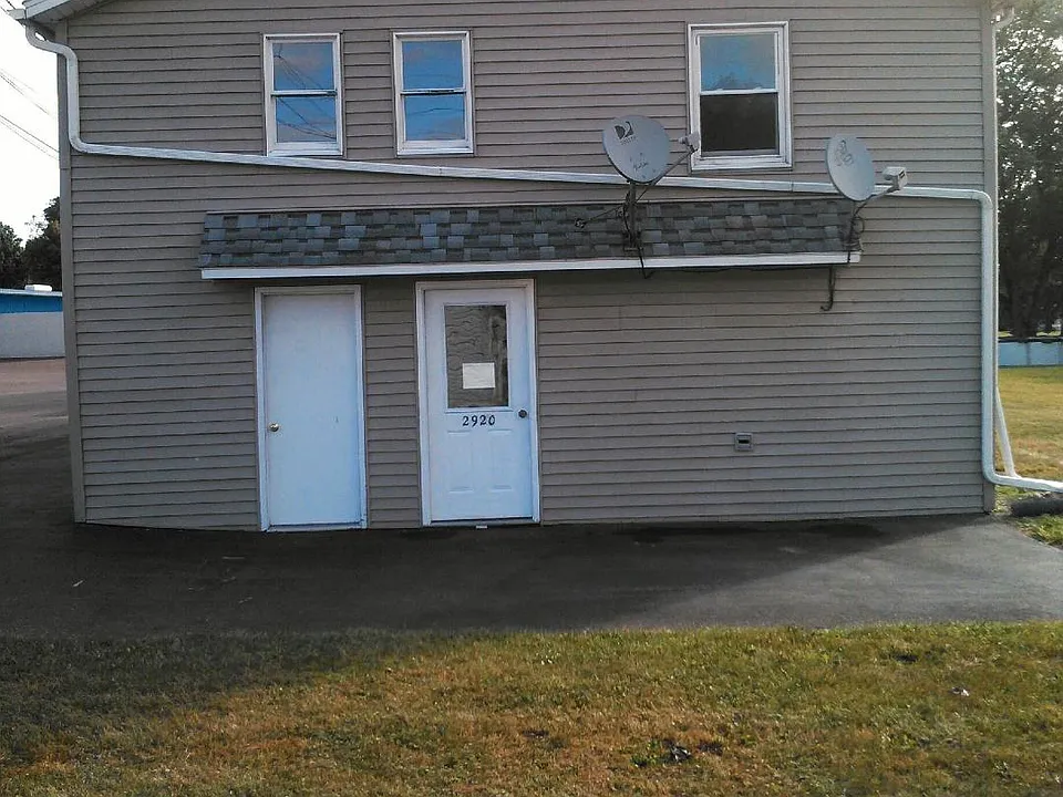 2920 Maple Ln #1