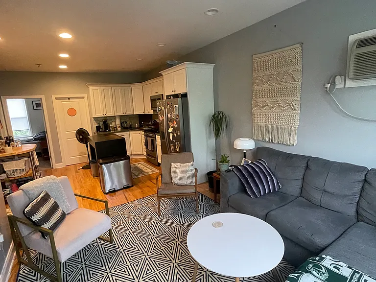 249 Lexington Ave #2 — Photo 4