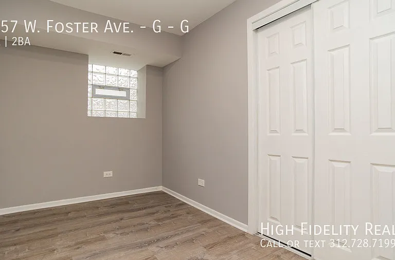 1057 W Foster Ave #G — Photo 13