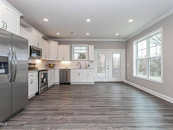 3rd image of 2726 Clay Top Ln