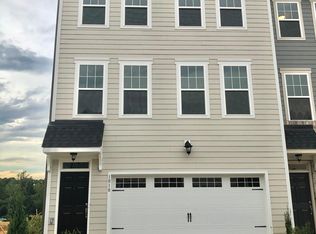 1018 Lathrop Ln, Apex, NC 27523