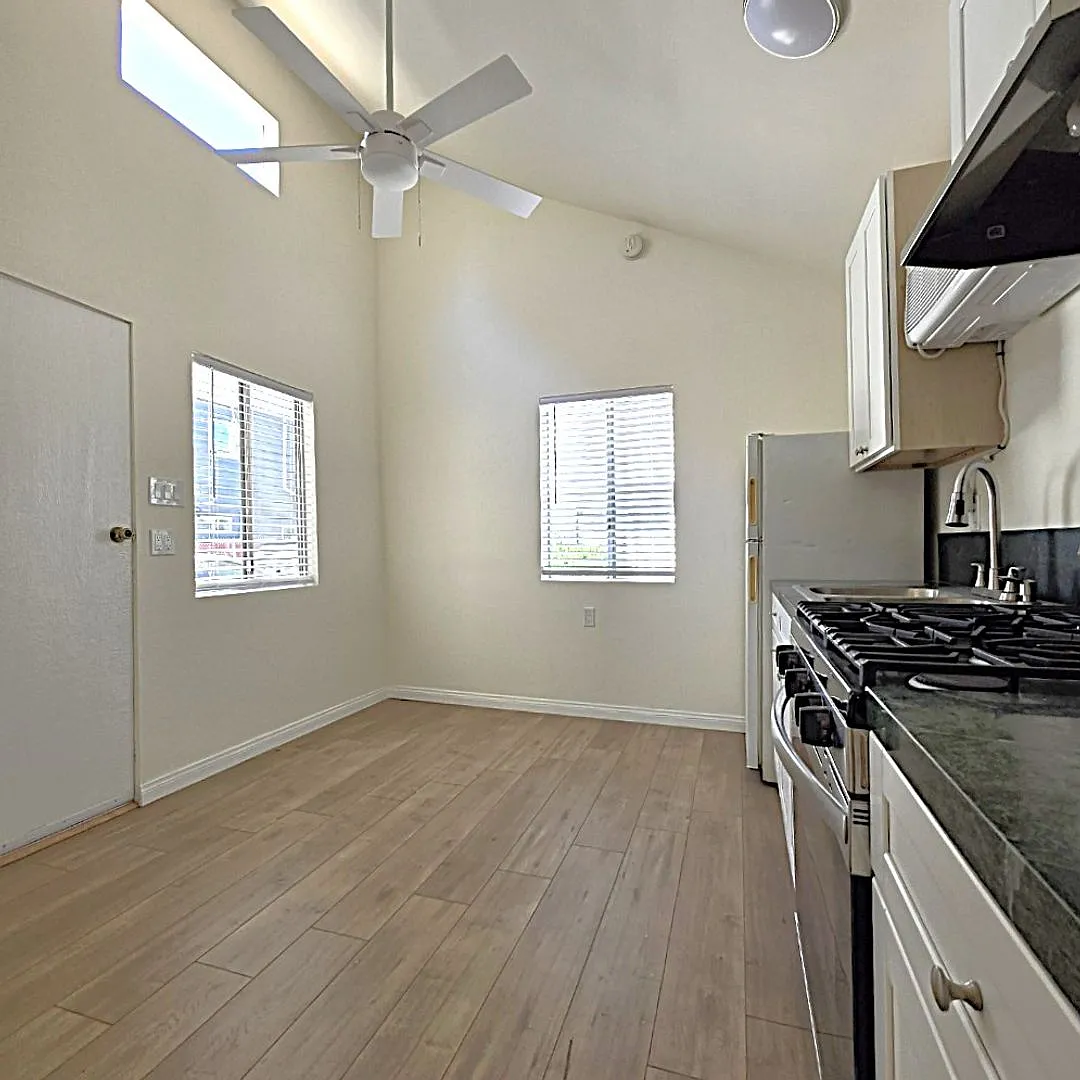 5301-5303 Cartwright Ave. — Photo 3