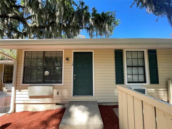 2490 SW 14th Dr APT 18, Gainesville, FL 32608