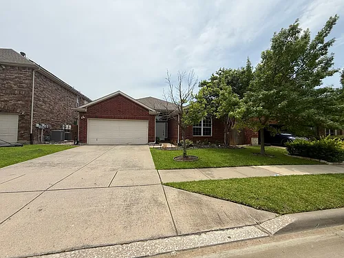 14629 Crystal Lake Dr Photo 1