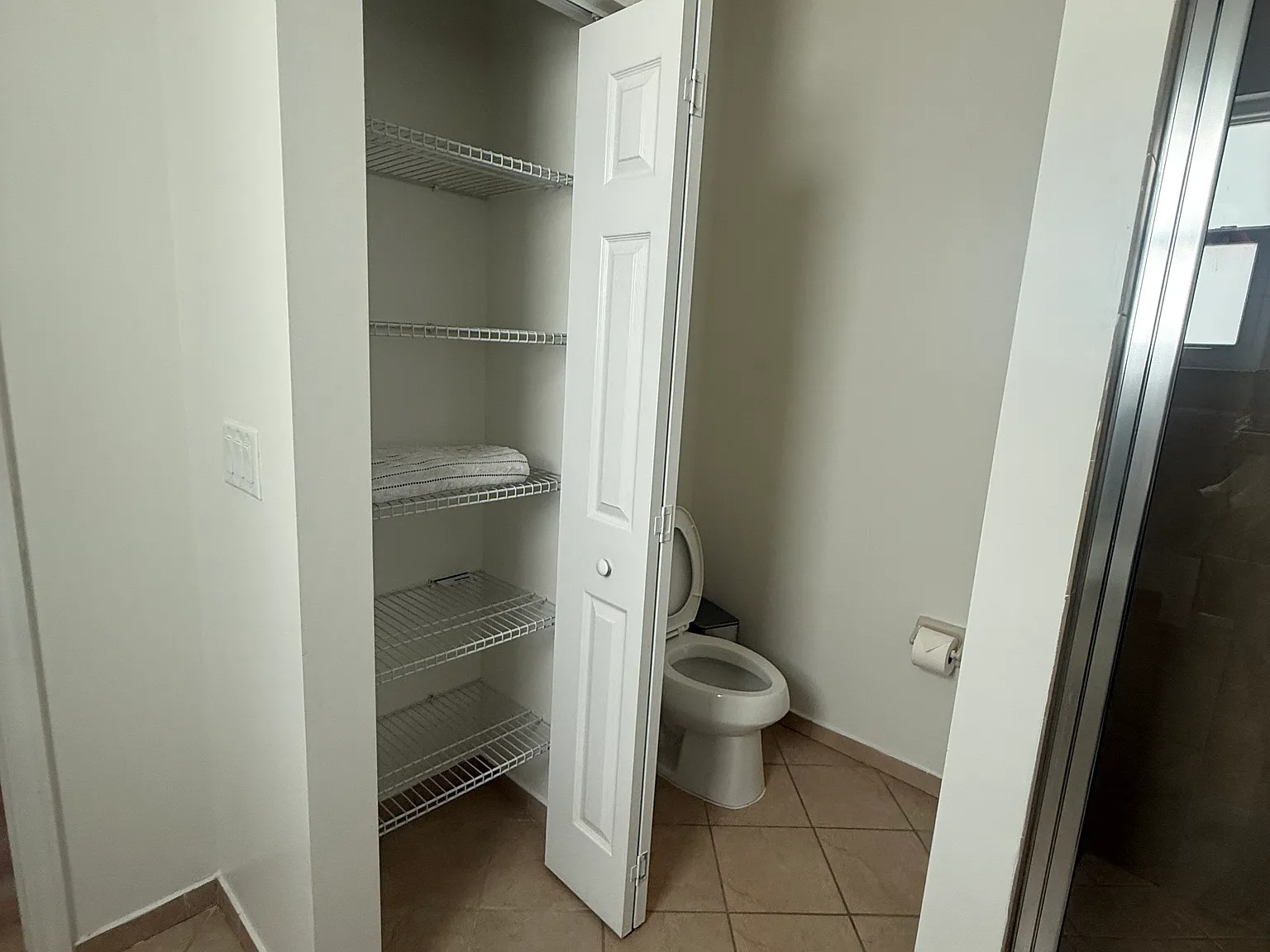 3 bed, 2.5 bath, 1587 sqft, $3,000 — Photo 4