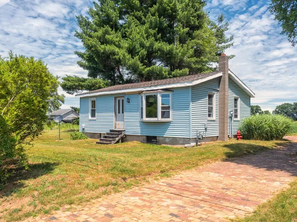 3707 Boyer Rd, Coloma, MI 49038