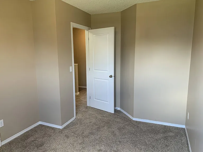 248 Edwards Dr SW — Photo 17