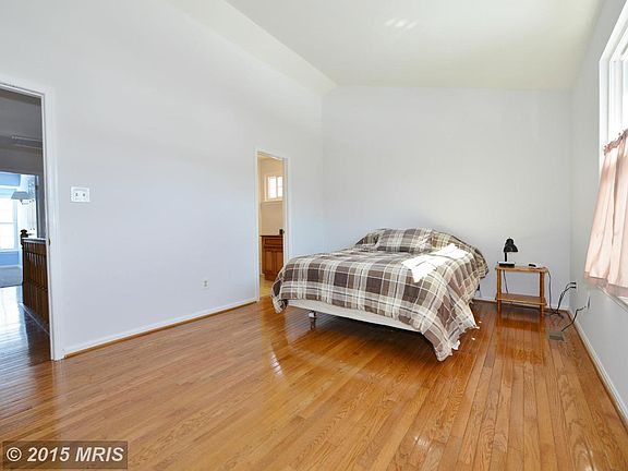 5th image of 1413 Valebrook Ln