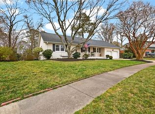 557 Longleaf Rd, Virginia Beach, VA 23454