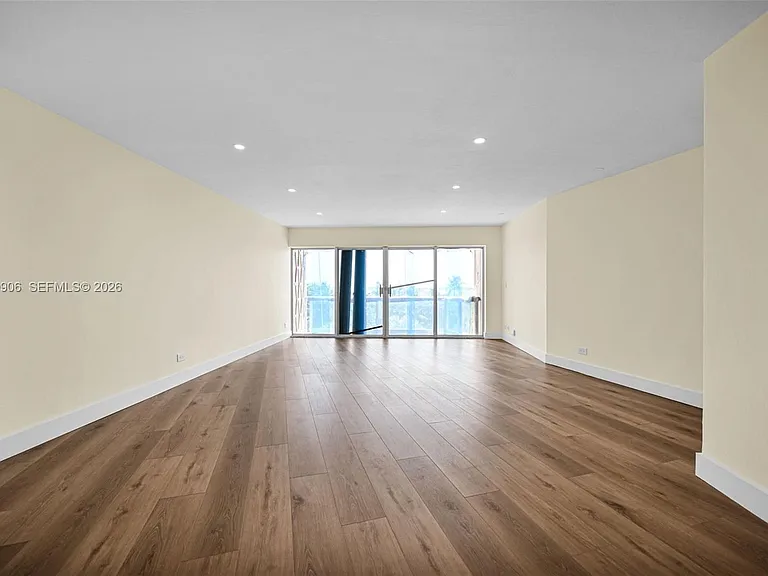 2451 Brickell Ave #5G — Photo 35