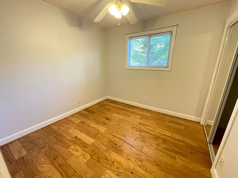 103 Sue Ann Ct #B — Photo 13