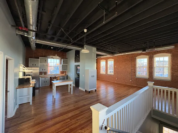 103 S Main, Street, SC 29691