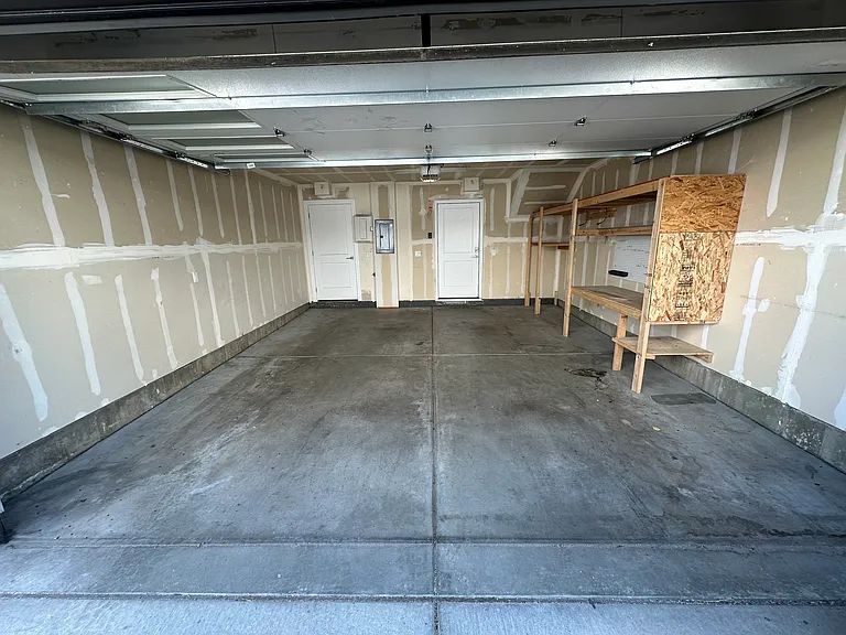 1716 Hooker St — Photo 17