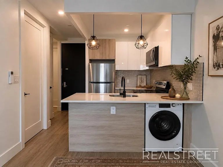 417 Rutland Rd #2F — Photo 4