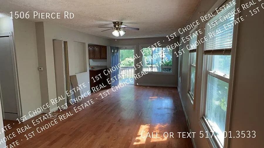 Spacious 2-Bdr 1-Bth House With Great Yard/Deck/Garage/Basement — Photo 4