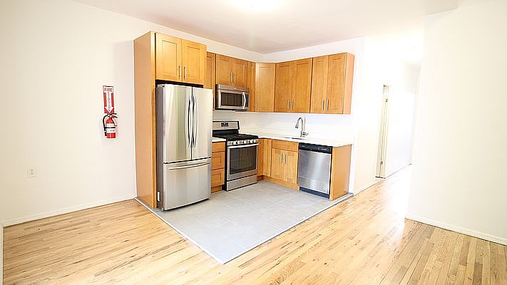 1st image of 949 Herkimer St #3R
