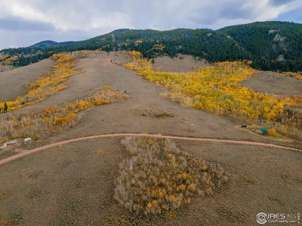 841 Rainbow River Dr, Jelm, CO 80545