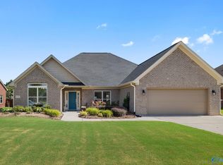 6735 McEachern Ln SE, Owens Cross Roads, AL 35763