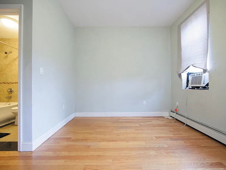 211 Himrod St #2R — Photo 7