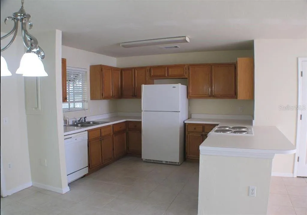 2 bed, 2.5 bath, 1400 sqft, $1,795 — Photo 3