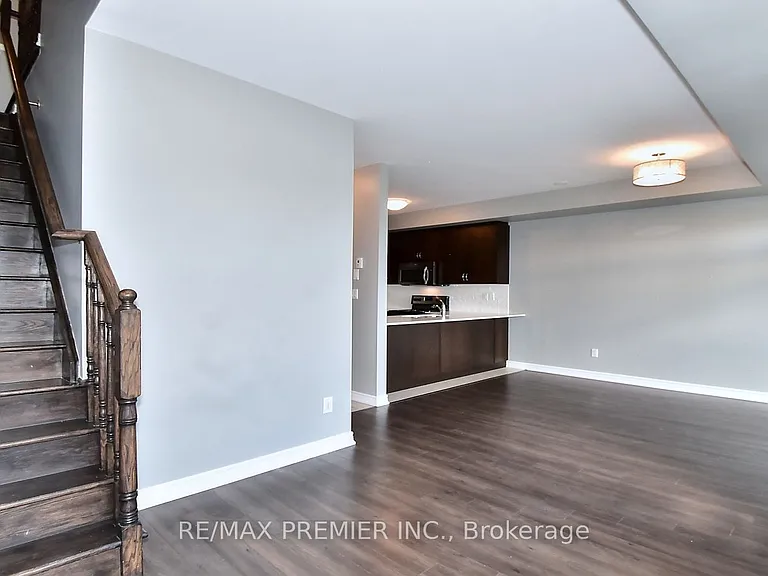 105 Kayla Cres #10 — Photo 17