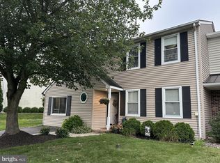 517 Woodbridge Cir, Harleysville, PA 19438
