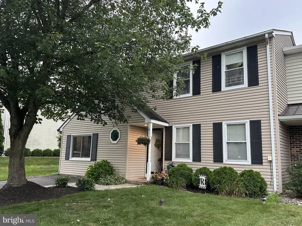 517 Woodbridge Cir, Harleysville, PA 19438